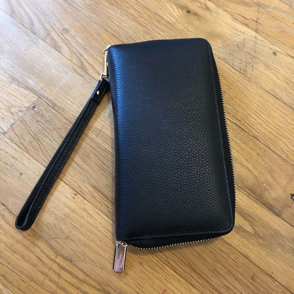 Phone wristlet/wallet